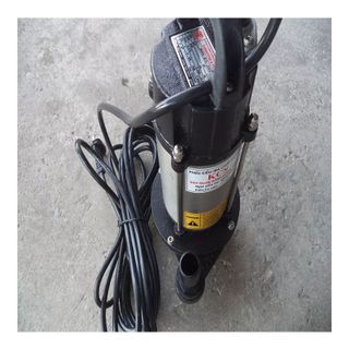 Máy bơm chìm Thiên Long BCTL-15-42 1,5kW