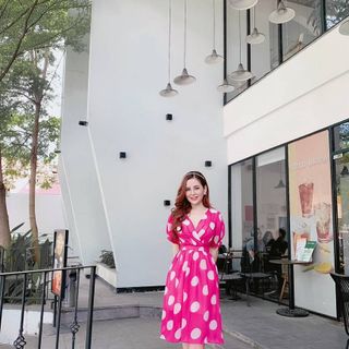 VÁY hồng chấm bi