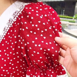 ĐẦM XOÈ ĐỎ TRÁI TIM NHÍ TAY PHỒNG - DT1415 - xưởng may đô thành