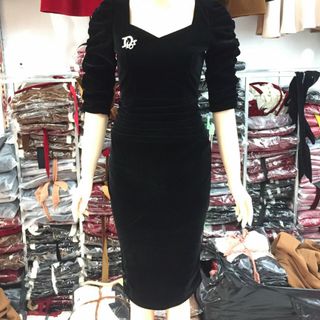 Đầm nhung body kiểu