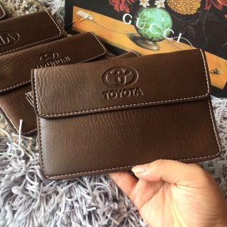 ví da đựng đăng kiểm xe oto