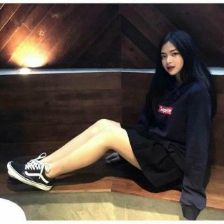 Áo hoodie thêu superme nie bồng mềm mịn