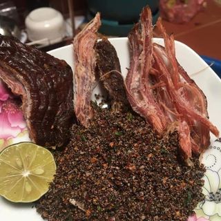 Thịt trâu gác bếp