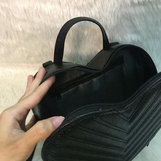 Balo trần chỉ trái tim Thuỷ Tiên