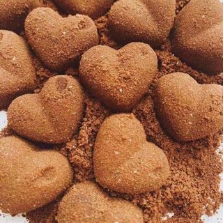 Kẹo socola giam can