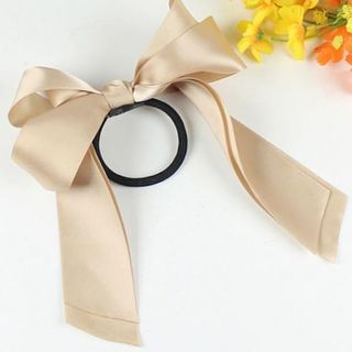 Cột tóc nơ siêu lớn