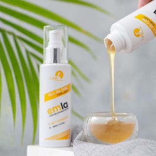Dung Dịch Vệ Sinh Phụ Nữ Emla - Chiết Xuất Thiên Nhiên