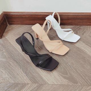 Sandal Gót V Quai Mảnh