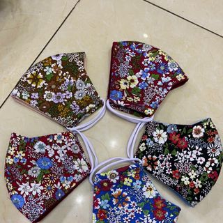 Khẩu trang vải các loại