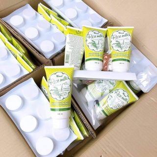 Sữa rửa mặt gạo