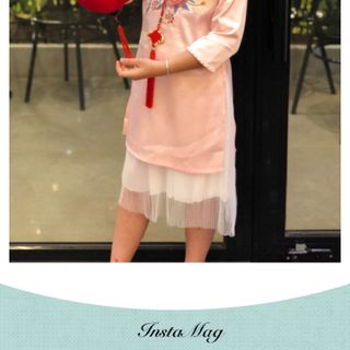 Áo dài trẻ em cao cấp catina thêu con công