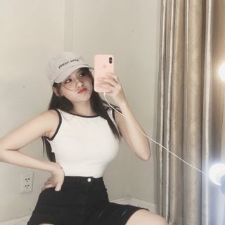 Quần Ngố Jeans Nữ Đen Tuyền Rách Kiểu