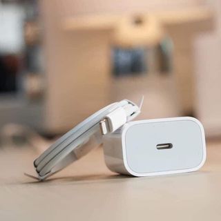 CỦ SẠC NHANH 20W DÀNH CHO TẤT CẢ CÁC THIẾT BỊ