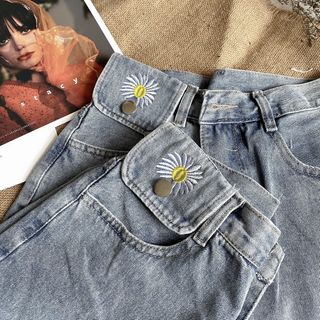 Quần ngố jean nữ thêu hoa cúc Ms17 kho chuyên sỉ jean 2KJean