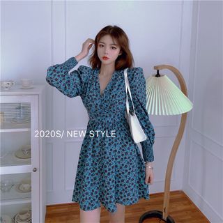 ĐẦM XOÈ HOA XANH TAY DÀI BO THUN - DT1432