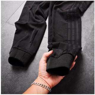 Quần Jogger 3 Sọc Đen