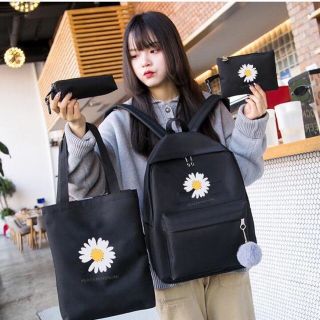 Bộ 4 món balo túi ví mẫu mới . Giá sỉ 125k/bộ 4 món