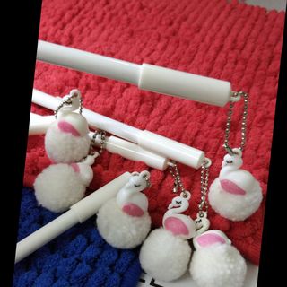 Bút mực nước đen mẫu thiên nga