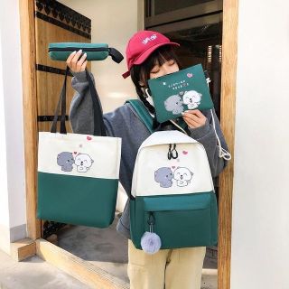 Bộ 4 món balo túi ví mẫu mới . Giá sỉ 125k/bộ 4 món đẹp rẻ