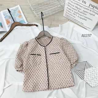 Áo gấm tay phồng 2 túi nút ngọc