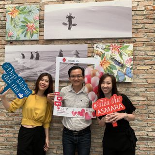 Nhận bảng check-in hashtag In Bạch Dương