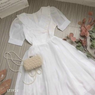 ĐẦM XÒE CỔ SEN TRẮNG