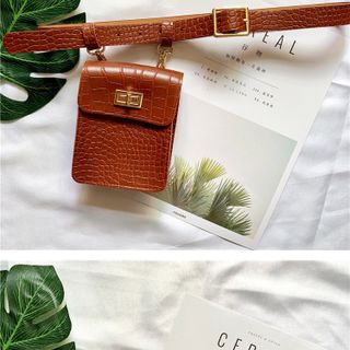 Túi có sẵn trên thắt lưng nữ