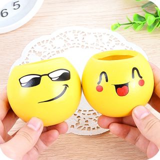 Chậu trồng cây mini hình mặt cười để bàn