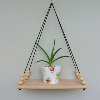 Kệ trang trí kệ treo dây hạt gỗ