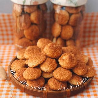 BÁNH SỮA DỪA NƯỚNG