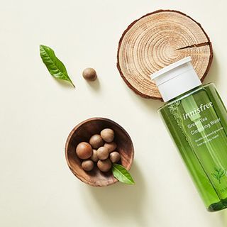 Nước tẩy trang trà xanh Innisfrees