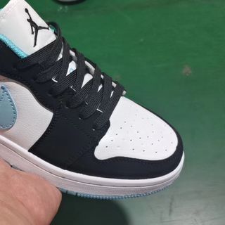GIÀY SNEAKER NAM NỮ 3 màu cơ bản
