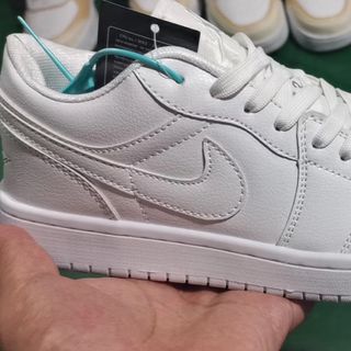 GIÀY SNEAKER NAM NỮ 3 màu cơ bản