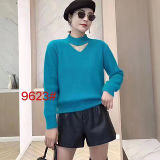 Áo len đông hở cổ tim