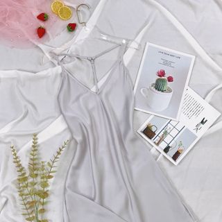 Đồ ngủ váy ngủ sexy chữ T chất lụa Quảng Đông