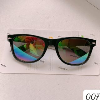 MẮT KÍNH 007