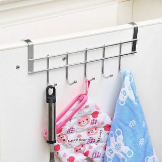 Thanh inox 6 móc gắn cửa tủ bếp