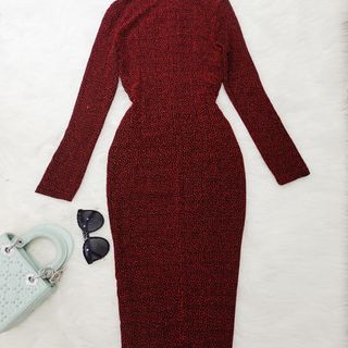 Đầm body vạt chéo giấu bụng