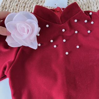 Áo dài tết chất liệu nhung cho bé