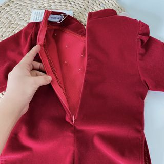 Áo dài tết chất liệu nhung cho bé