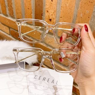 Mắt kính giả cận kim loại