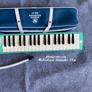 Kèn thổi Melodion Pianica Suzuki 37 phím