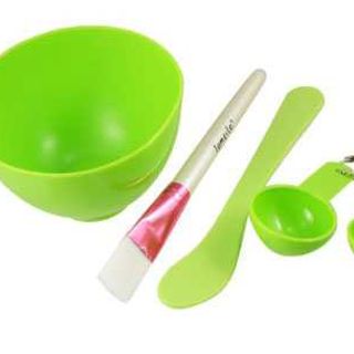 BỘ DỤNG CỤ TRỘN MẶT NẠ 4 IN 1 TIỆN LỢI