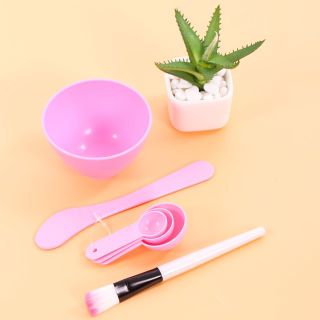 BỘ DỤNG CỤ TRỘN MẶT NẠ 4 IN 1 TIỆN LỢI