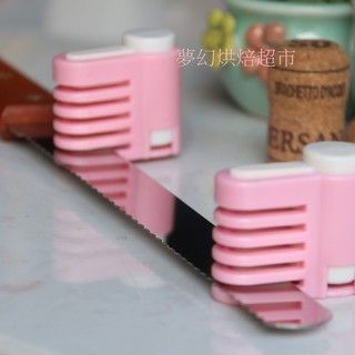 Bộ 2 dụng cụ kẹp dao chia tầng bánh