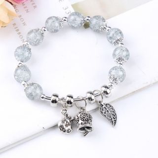 Vòng tay đá tuyết xinh đẹp