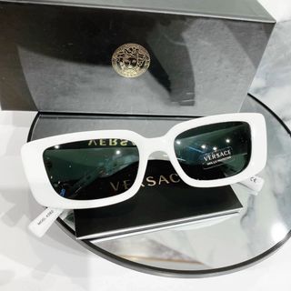 Mắt kính thời trang độc đẹp lạ