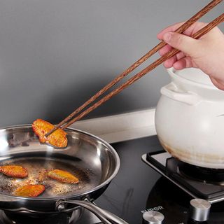 Đôi đũa bằng gỗ dùng để nấu ăn, chiên, xào (dài 38cm)