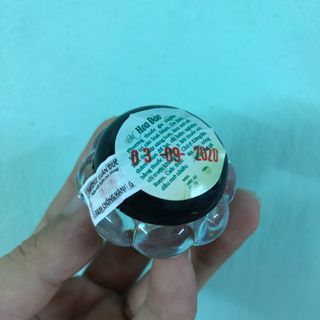 KEM TRỊ MỤN HOA ĐÀO
