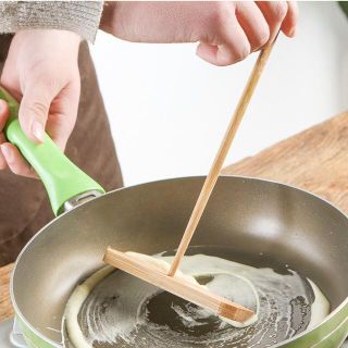 Dụng cụ tráng bánh hình tròn bằng gỗ